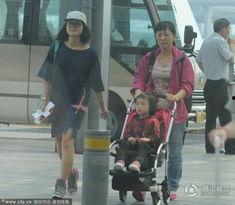 狗仔爆料戴口罩视频在线观看,戴口罩神秘人物视频曝光，真相即将揭晓  第1张